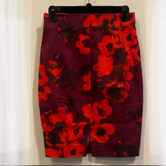 🌞Zara Red Floral Pencil Skirt - Picture 2 of 8